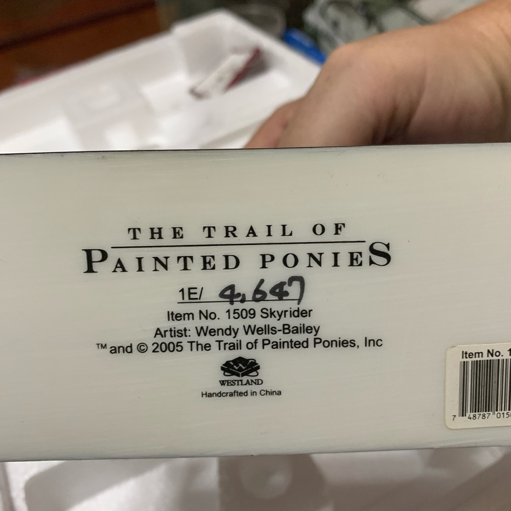 Painted Ponies statue numbered BNIB